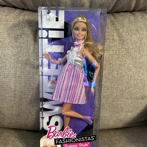 Barbie Fashionista Swappin Styles 2010 Barbie Fashionistas